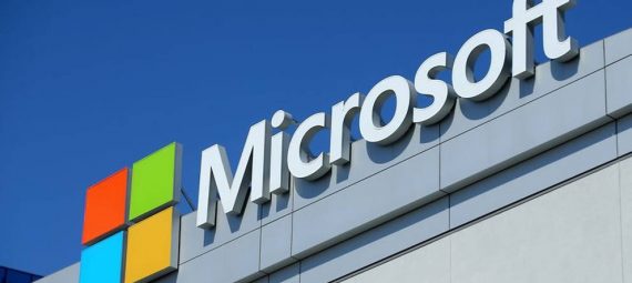 Microsoft profit ascends on move to cloud computing